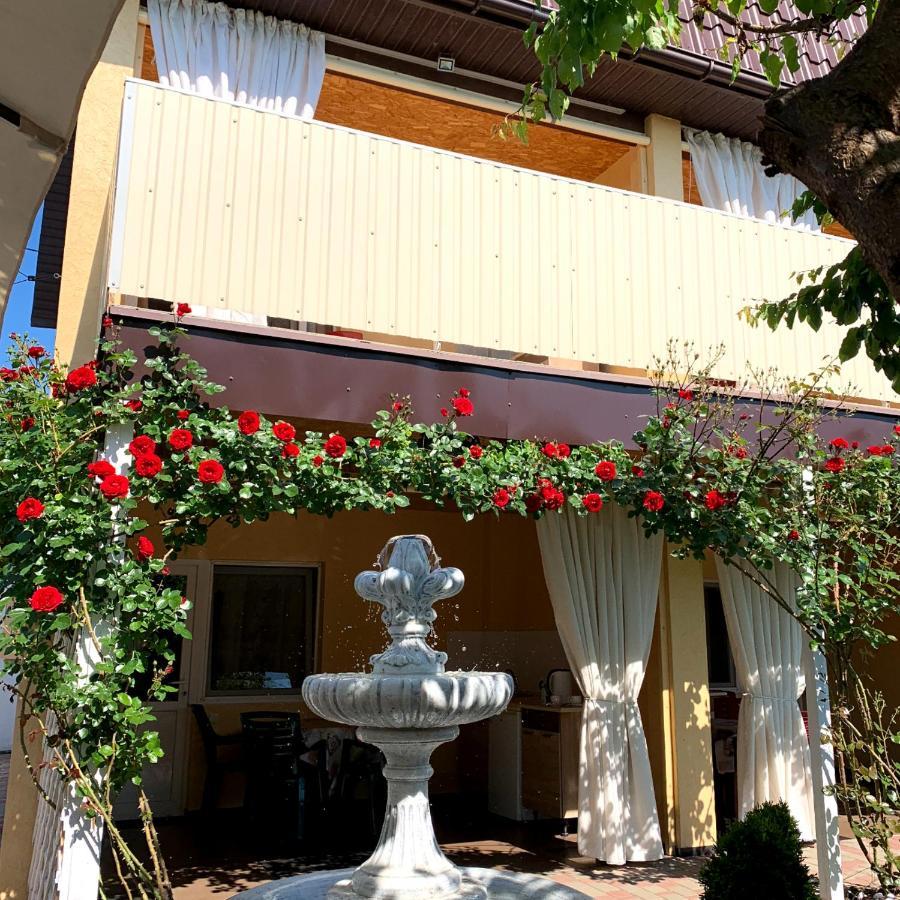 Guest House Santin Čornomorsk Exteriér fotografie