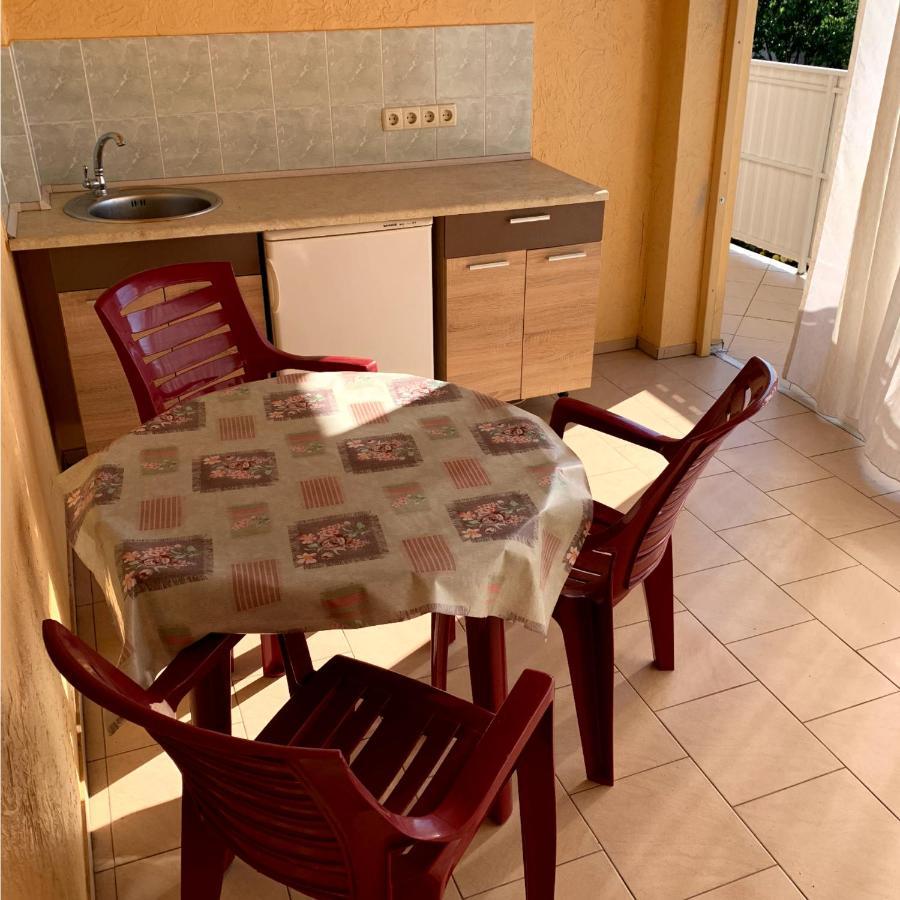Guest House Santin Čornomorsk Exteriér fotografie
